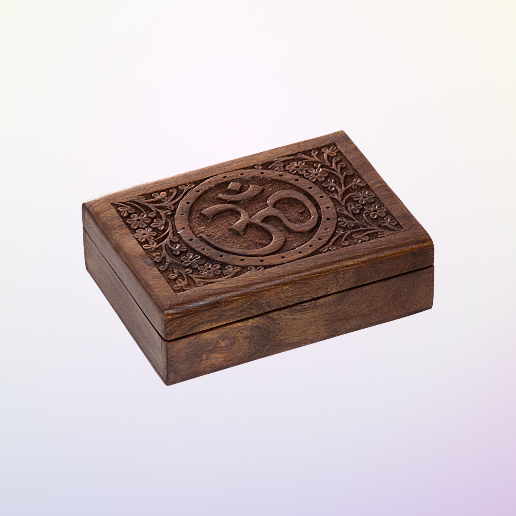 Boîte en Bois Sculptée - OM