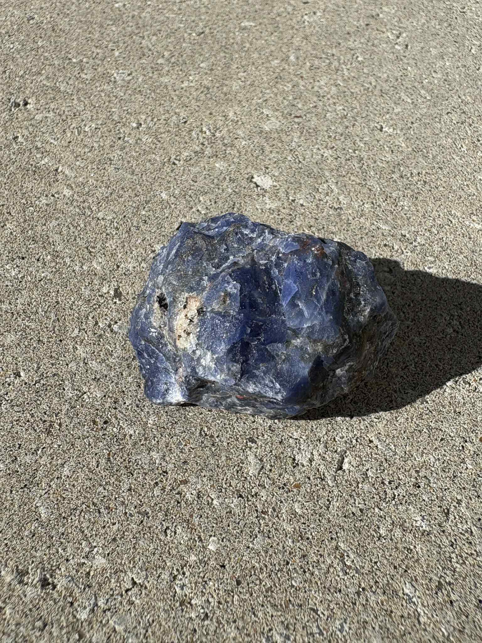 Sodalite brute